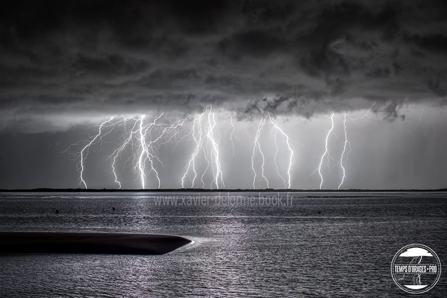 orage-charente-maritime-14-15-novembre-la-coubre-foudre-photo-chasseur-orage-xavier-delorme-4.jpg