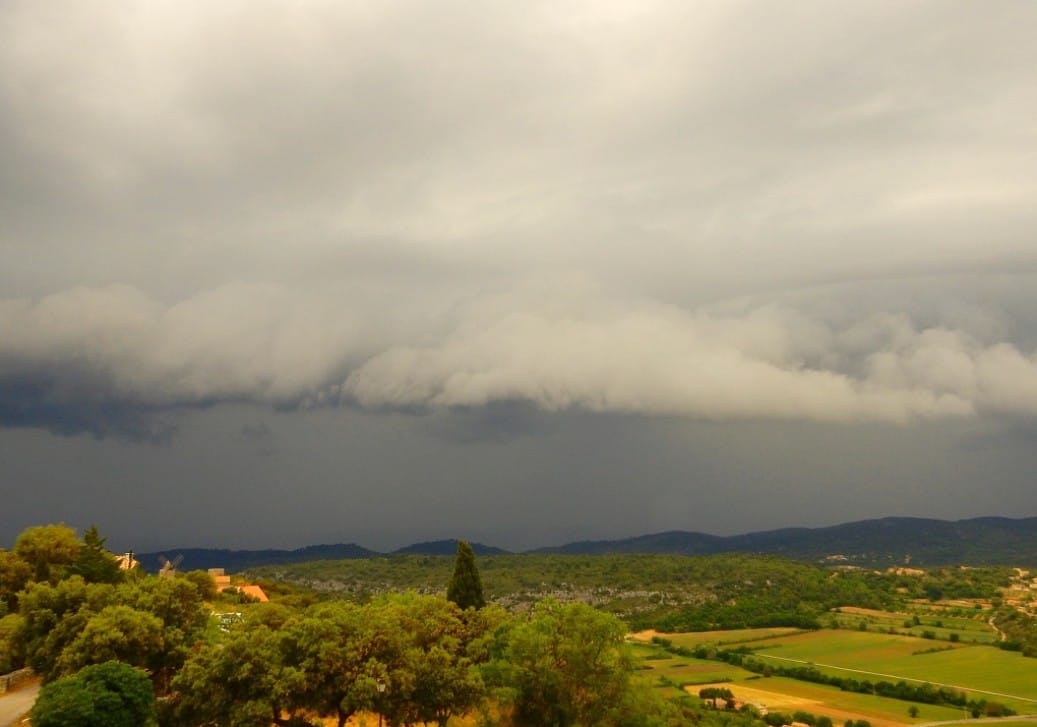 Orages dans les Bouches-du-Rhône le 31 mai 2014. (c) Julien DEL VOLGO