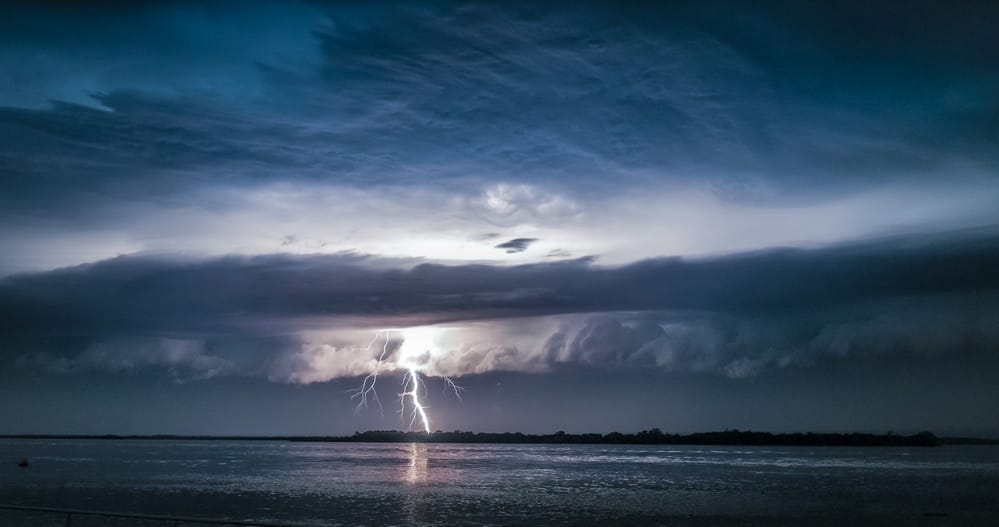 Arcus et impacts de foudre en Gironde le 28 août