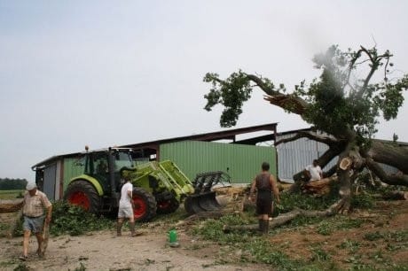 Possible tornade en Charente-Maritime le 18 juillet 2013. (c) SUD-OUEST