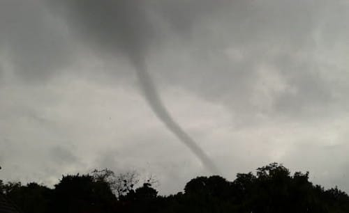 Possible tornade en Côte-d'Or le 10 juin 2013. (c) Gilles Baudin / Le Bien Public