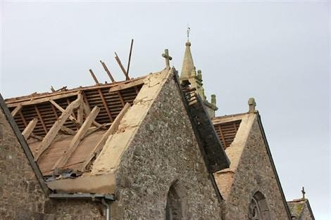 Dommages à Coatreven, après un phénomène venteux virulent, le 27 octobre 2013. (c) Ouest-France