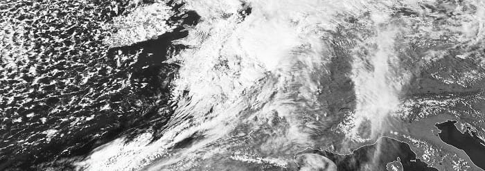 Forte activité convective sur le nord de la France, le 7 mars 2014 à 17h00 locales. Image satellite canal visible Météosat. (c) Eumetsat 