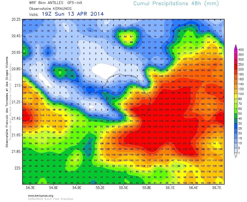 Cumul de pluies prévus par le modèle WRF. Run du 13 avril 2014 18Z. (c) KERAUNOS Cumul de pluies prévus par le modèle WRF. Run du 13 avril 2014 18Z. (c) KERAUNOS