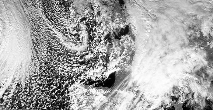 Traîne active sur le nord-ouest du pays, avec orages et chutes de grêle. Image satellite canal visible du 16.01.2014 à 12h locales. (c) DUNDEE