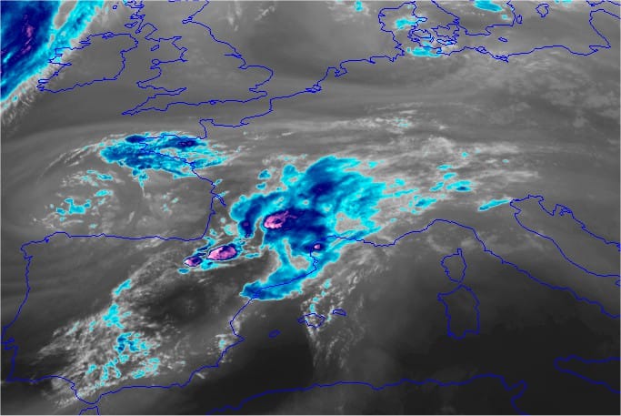 Image satellite vapeur d'eau de 18h TU - EUMETSAT Image satellite vapeur d'eau de 18h TU - EUMETSAT