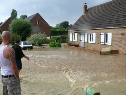 Inondation après un orage très pluvieux, à Lynde (Nord), le 27 juillet 2014. (c) La Voix du Nord