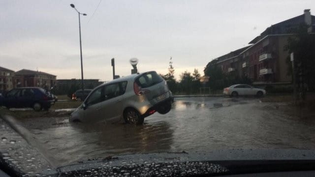 Inondations à Colomiers. (c) L. Laurier / Twitter, via France 3 Midi-Pyrénées Inondations à Colomiers. (c) L. Laurier / Twitter, via France 3 Midi-Pyrénées