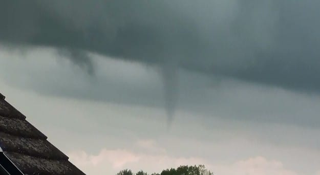 Tuba près de Gaye (Marne), le 1er mai 2014 à 20h30 locales. (c) Alexis BREDA