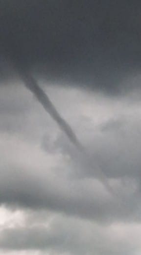 Tuba près de Mulhouse (Haut-Rhin), le 11 mai 2014. Photo du compte Facebook de Alsace-Lorraine Stormchasers. Tuba près de Mulhouse (Haut-Rhin), le 11 mai 2014. Photo du compte Facebook de Alsace-Lorraine Stormchasers.