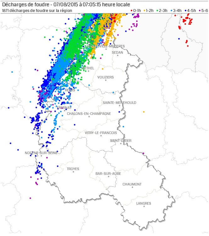 Activité foudre le 7 août 2015 entre 01h05 et 7h05 locales. © KERAUNOS / données Blitzortung Activité foudre le 7 août 2015 entre 01h05 et 7h05 locales. © KERAUNOS / données Blitzortung