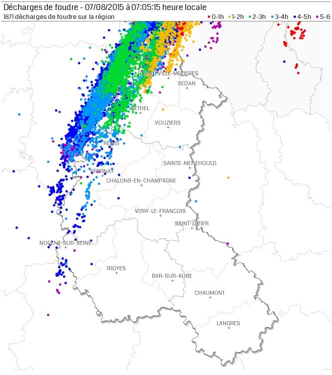 Activité foudre le 7 août 2015 entre 01h05 et 7h05 locales. © KERAUNOS / données Blitzortung
