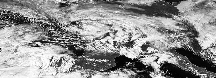 Image satellite canal visible du 13 février 2016 à 12h TU. © Météosat Image satellite canal visible du 13 février 2016 à 12h TU. © Météosat