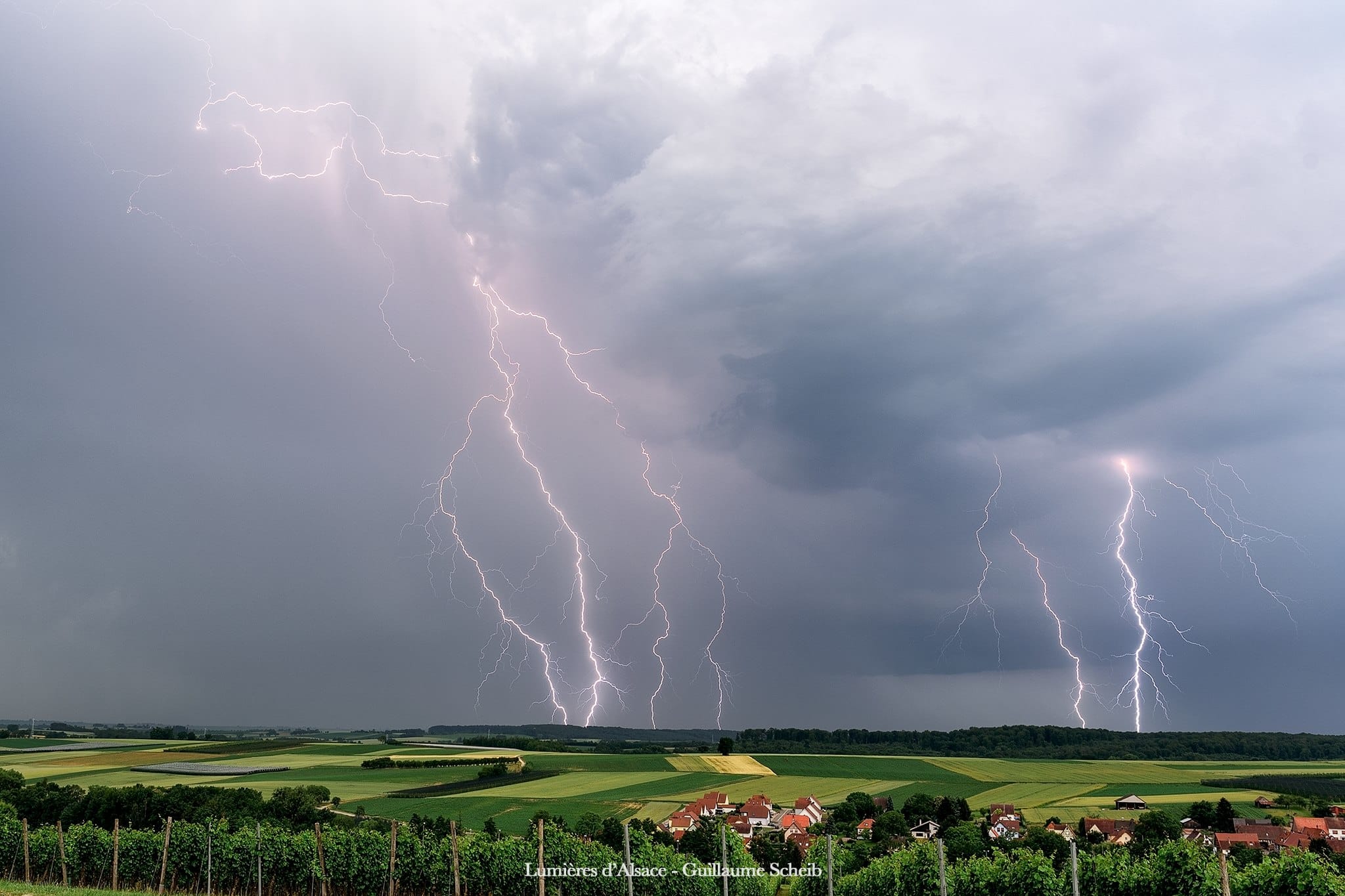 Grosse séquence orageuse hier soir dans l'outre-Forêt - 06/06/2018 21:00 - Guillaume Scheib