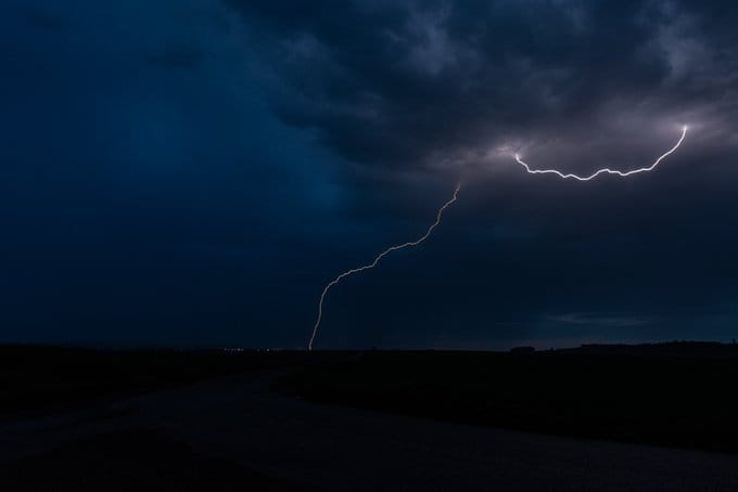 Ouverture de la saison de photos d'orages :) Premiers déclenchements pour moi ce soir dans le sud de l'Oise - 15/05/2022 22:00 -  @ASO_photography