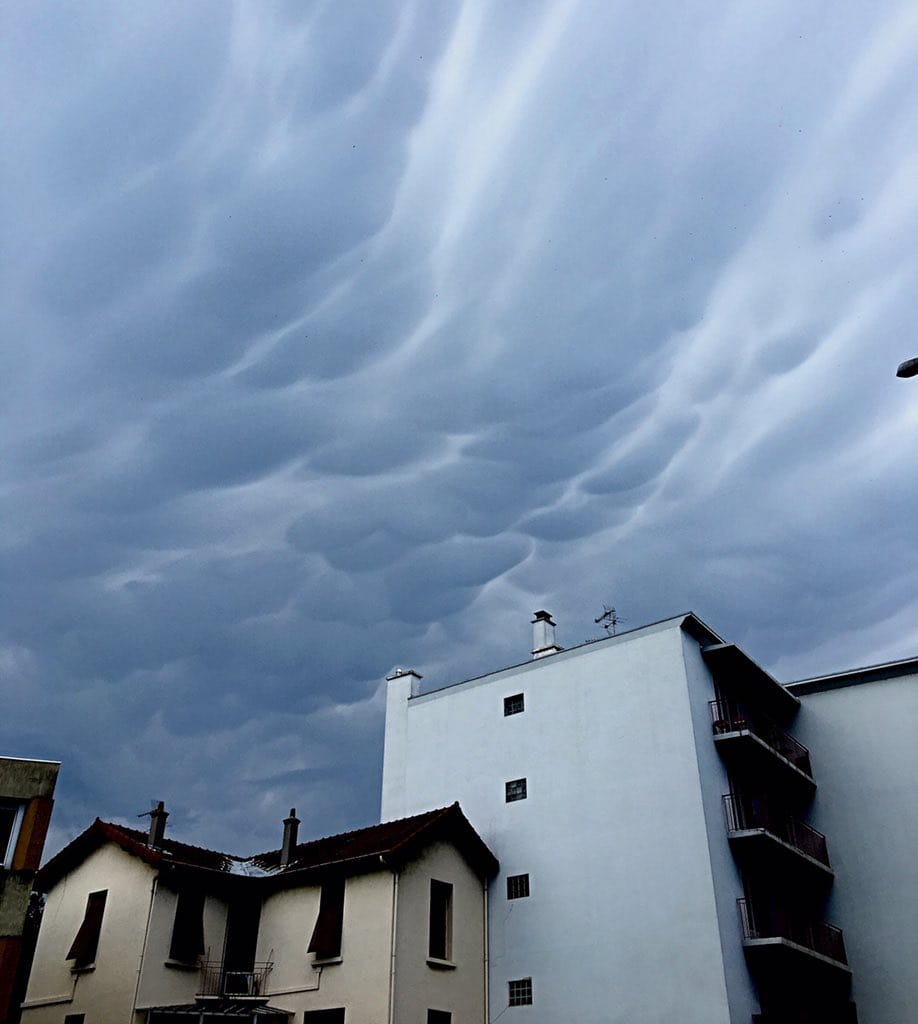 Mammatus sur Valence précédant les orages - 21/07/2016 20:00 - Antony Delgao