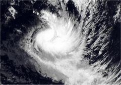 Le cyclone Hola passe au large de l'archipel des Loyauté en Nouvelle-Calédonie le 9 mars
