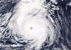 L'ouragan Ophelia devient le 6ème ouragan majeur juste au sud des Açores, une exception