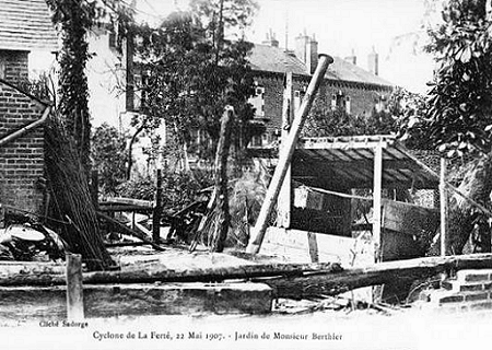Tornade EF2 à la Ferté-Saint-Aubin (Loiret) le 22 mai 1907