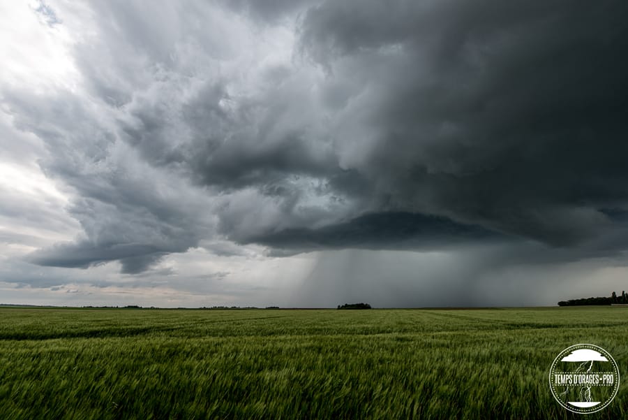 Orages en rotation, en Eure-et-Loir, le 25 mai 2014. (c) Xavier DELORME