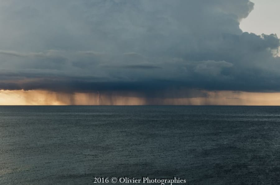 Orage au large du Var le 1er mai 2016