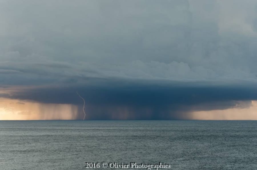 Orage au large du Var le 1er mai 2016