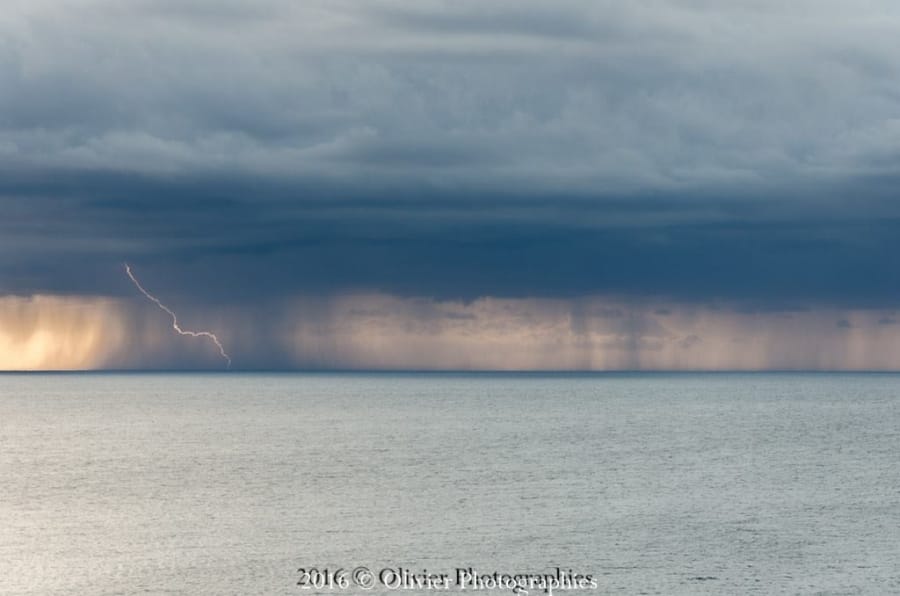 Orage au large du Var le 1er mai 2016