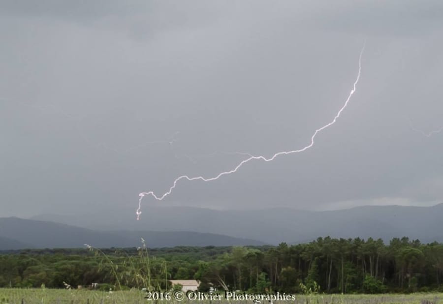 Orage au large du Var le 1er mai 2016