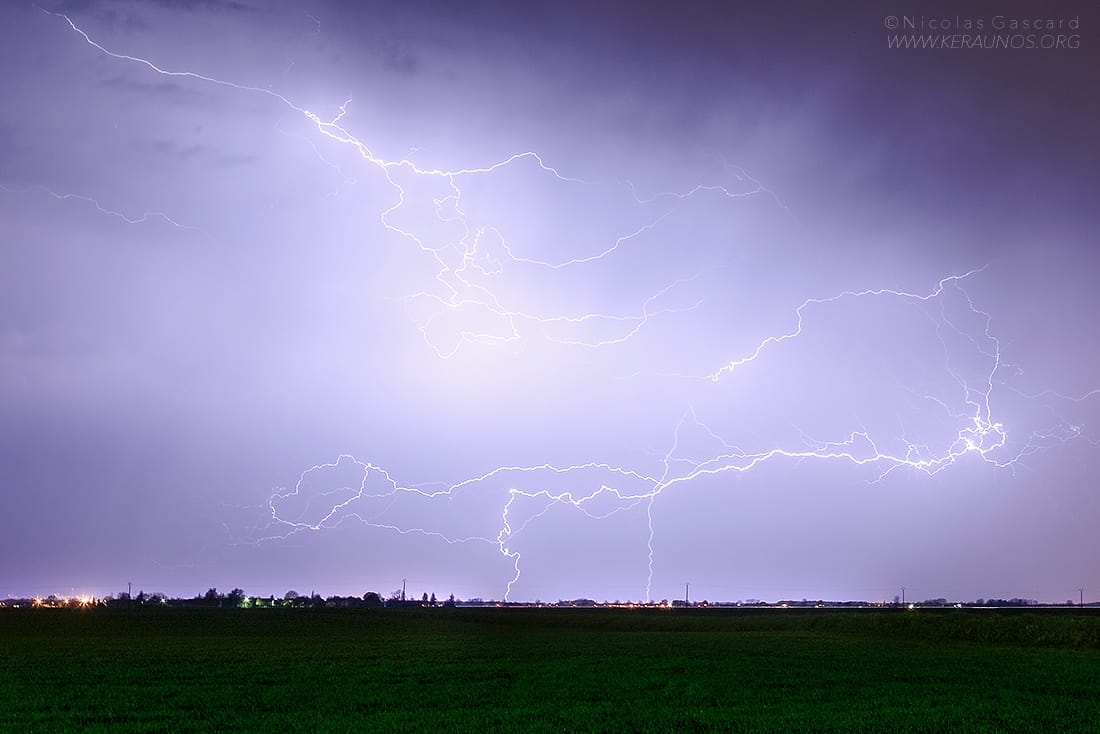 Foudre nocturne dans le Val de Saône le 18 mai 2016