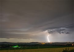 Arcus et foudre en Charente le 18 juin