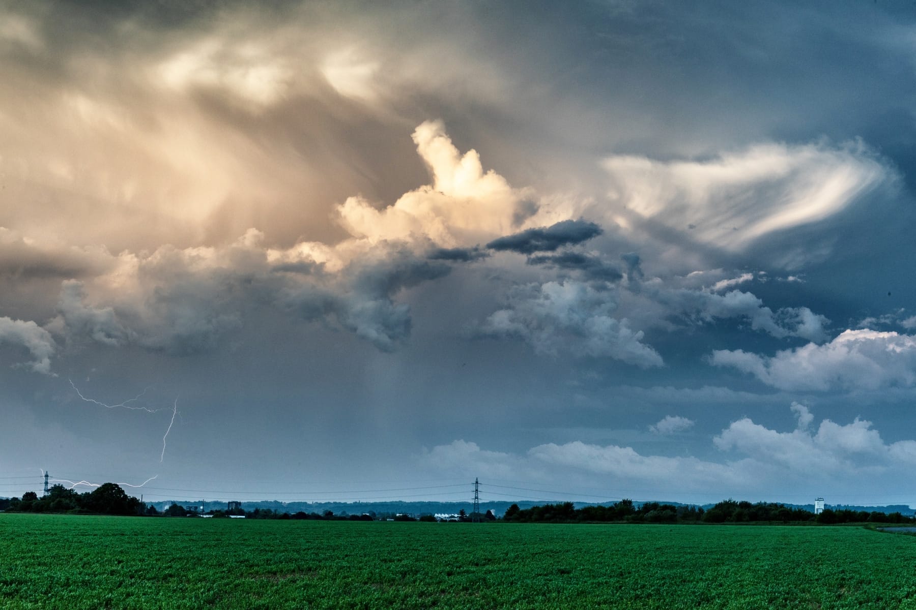 Orage à Tarbes le 15 mai 2022