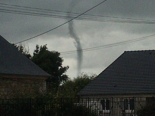 Tornade à Saint-Germain-du-Puy, dans le Cher, le 4 octobre 2013.