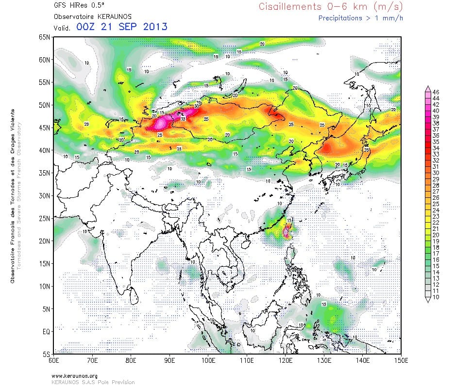 Cisaillements profonds accentués à l'est de Hong-Kong le 21/09/2013 à 00z. (c) KERAUNOS Cisaillements profonds accentués à l'est de Hong-Kong le 21/09/2013 à 00z. (c) KERAUNOS