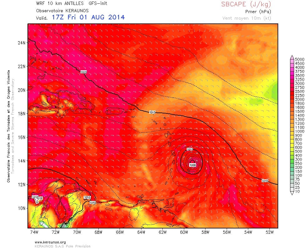 SBCAPE et vent à 10m simulés par WRF 10 km Antilles pour 17h TU SBCAPE et vent à 10m simulés par WRF 10 km Antilles pour 17h TU