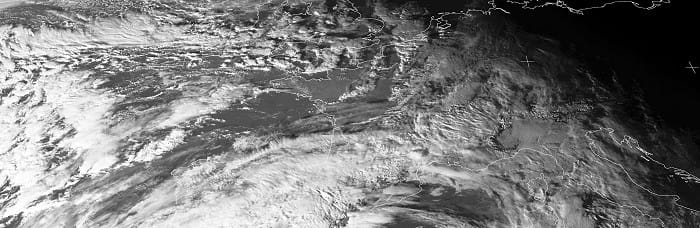 Traîne active sur le nord-ouest du pays, avec orages et chutes de grêle. Image satellite canal visible du 16.01.2014 à 12h locales. (c) DUNDEE