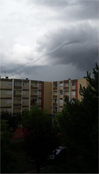 Tuba à Riom (63) en début d'après-midi - La Montagne
