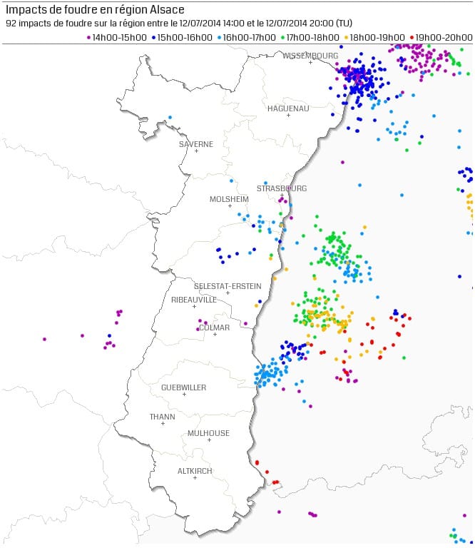 Impacts de foudre détectés par le réseau Blitzortung entre 16h et 22h locales le 12 juillet 2014. (c) KERAUNOS Impacts de foudre détectés par le réseau Blitzortung entre 16h et 22h locales le 12 juillet 2014. (c) KERAUNOS