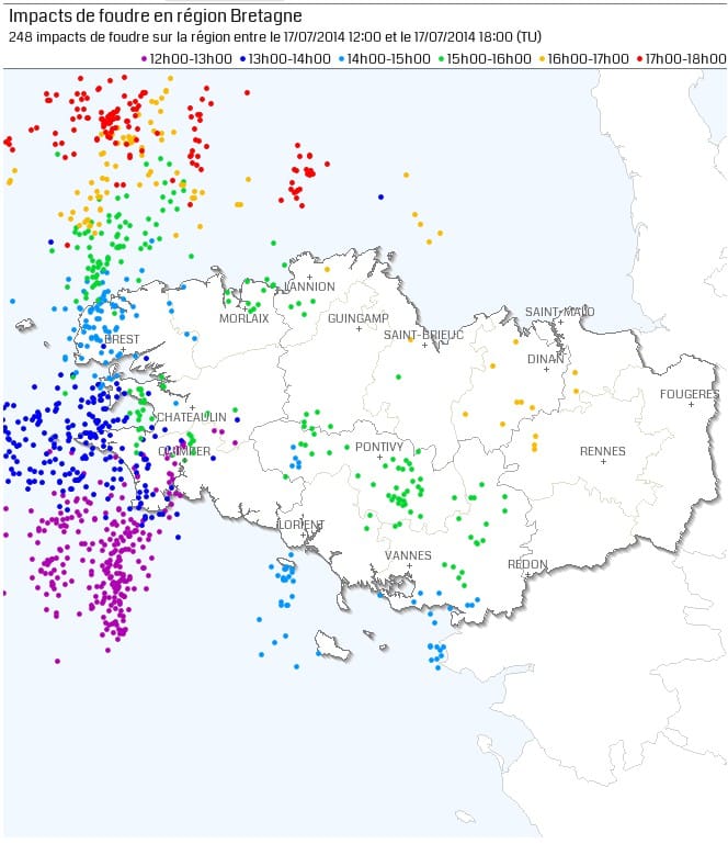 Impacts de foudre détectés par le réseau Blitzortung entre 14h et 20h locales le 17 juillet 2014. (c) KERAUNOS Impacts de foudre détectés par le réseau Blitzortung entre 14h et 20h locales le 17 juillet 2014. (c) KERAUNOS