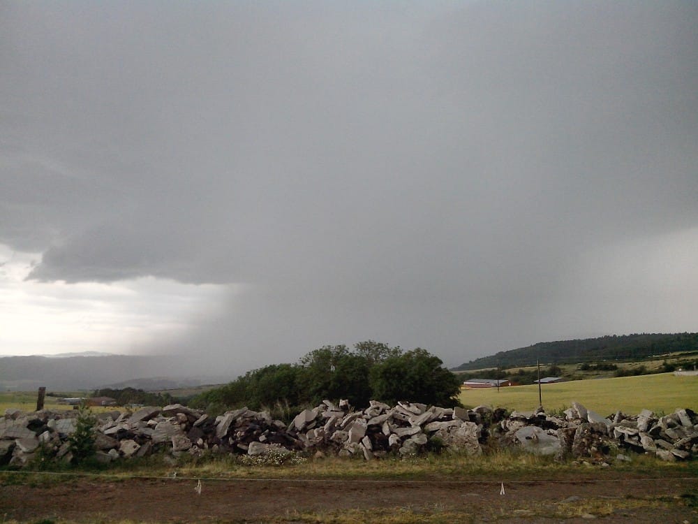 Orage de grêle en approche, sur le Cantal. (c) Aurélien RACHER