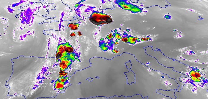 Activité orageuse intense sur la France et sur le Benelux, le 9 juin 2014 à 20h00 locales. (c) Eumetsat