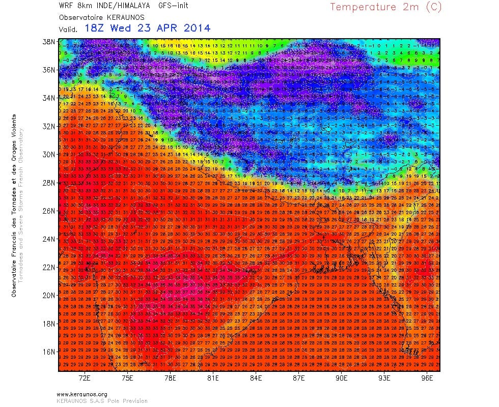 Température à 2 m. Modèle WRF 8 km Inde / Golfe du Bengale. (c) KERAUNOS Température à 2 m. Modèle WRF 8 km Inde / Golfe du Bengale. (c) KERAUNOS
