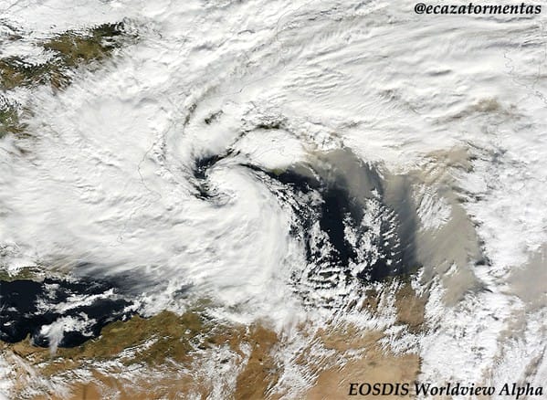 Image satellite MODIS prise en début d'après-midi le 30 novembre 2014