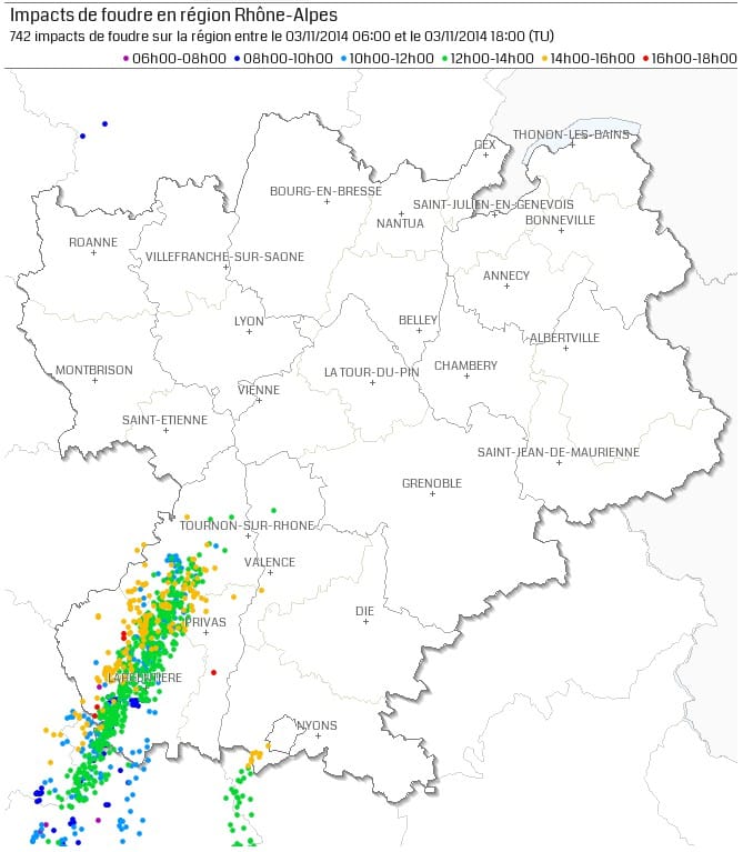 Impacts de foudre détectés entre 07h et 19h locales, le 3 novembre 2014. © KERAUNOS / données Blitzortung