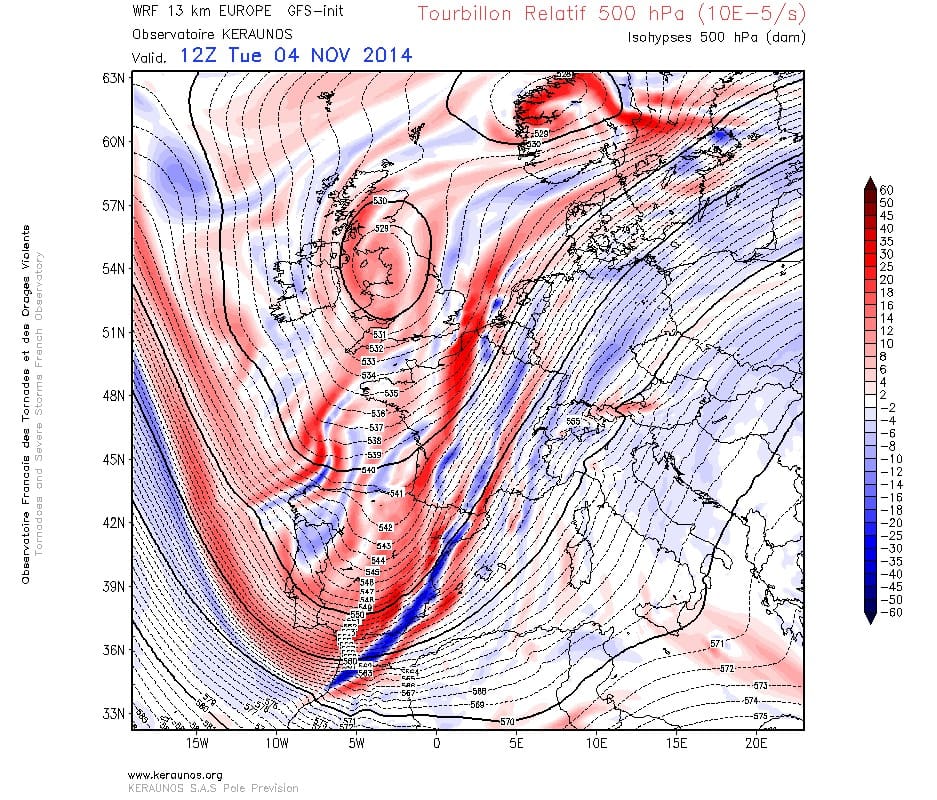 Tourbillon relatif à 500 hPa, prévu pour le mardi 4 novembre à 12h TU. Modèle WRF 13 km Europe, run du 02.11.2014 00Z. © KERAUNOS Tourbillon relatif à 500 hPa, prévu pour le mardi 4 novembre à 12h TU. Modèle WRF 13 km Europe, run du 02.11.2014 00Z. © KERAUNOS