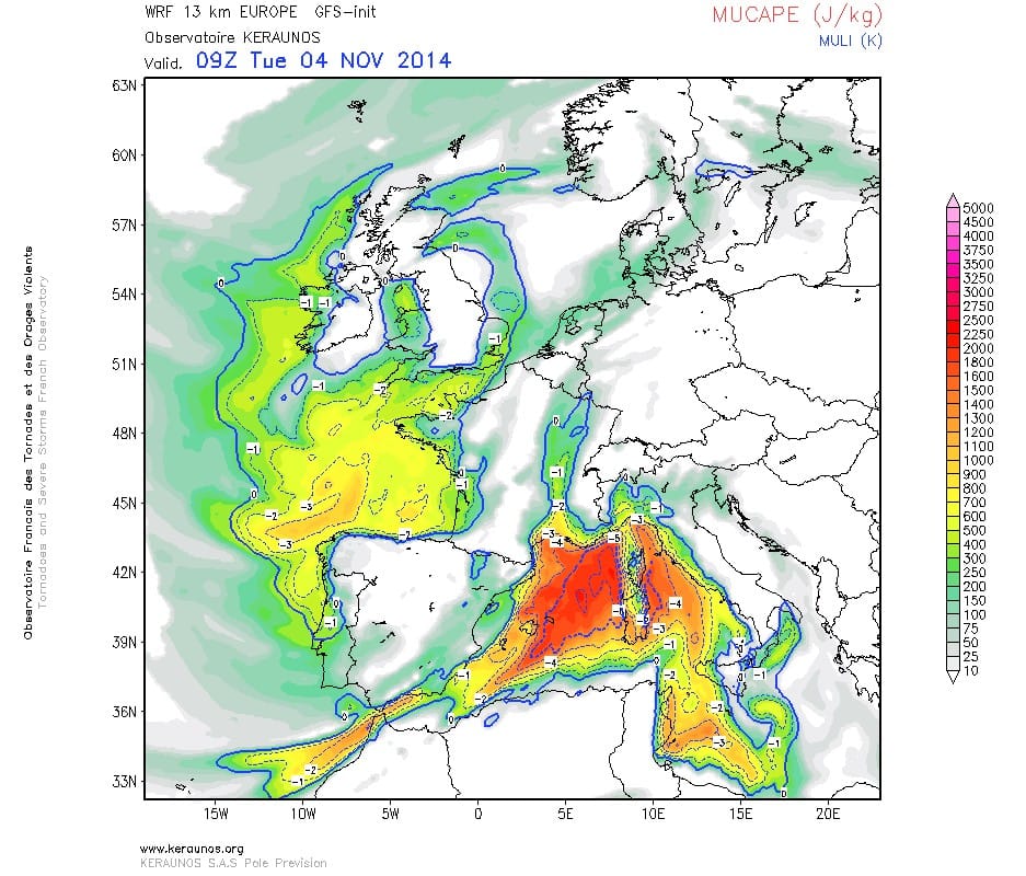 MUCAPE et MULI (instabilité) prévus pour le mardi 4 novembre à 09h TU. Modèle WRF 13 km Europe, run du 02.11.2014 00Z. © KERAUNOS MUCAPE et MULI (instabilité) prévus pour le mardi 4 novembre à 09h TU. Modèle WRF 13 km Europe, run du 02.11.2014 00Z. © KERAUNOS