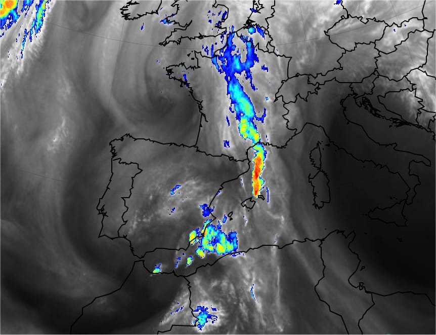 Image satellite vapeur d'eau et IR colorée de 6h TU © EUMETSAT