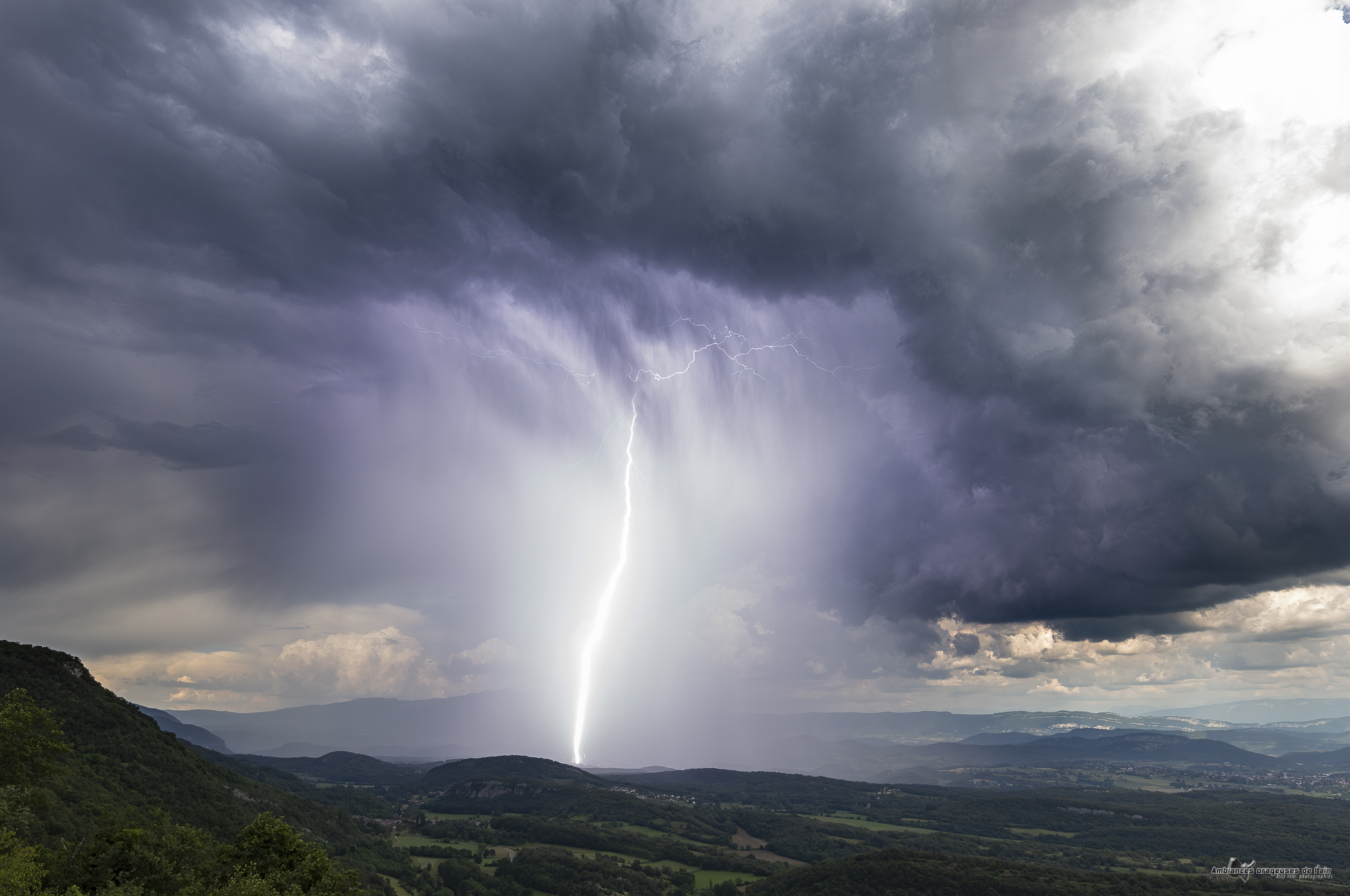 Printemps 2023 : des orages très fréquents mais souvent peu sévères