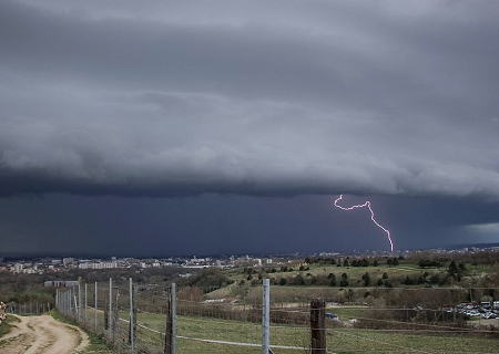 Orages localement actifs les 17 et 18 mars