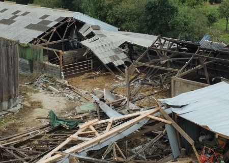 Tornades dans la Mayenne, le Gard et l’Hérault : point sur les enquêtes