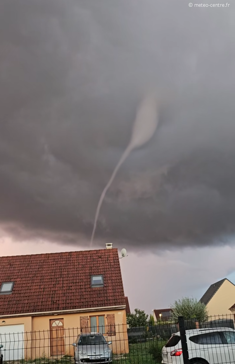 Au moins 4 tornades s'abattent sur la France le 29 août